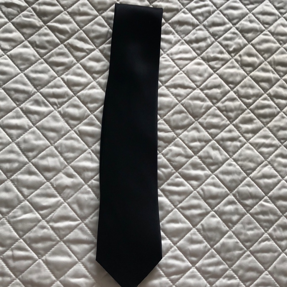 Croft & Barrow black silk tie